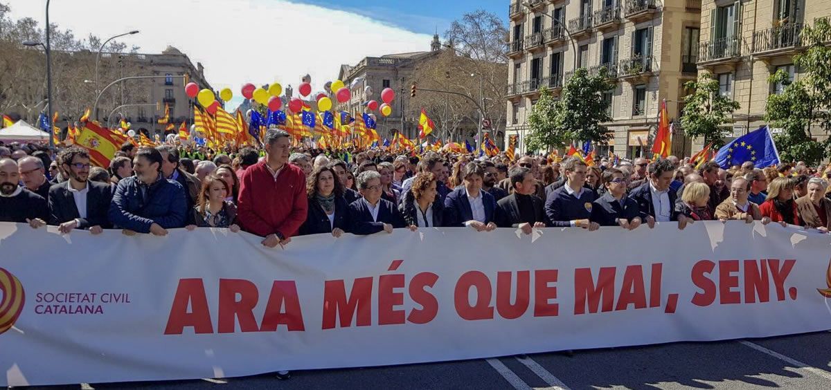 Dolors Montserrat, durante la manifestación de Societat Civil Catalana, convocada este domingo.