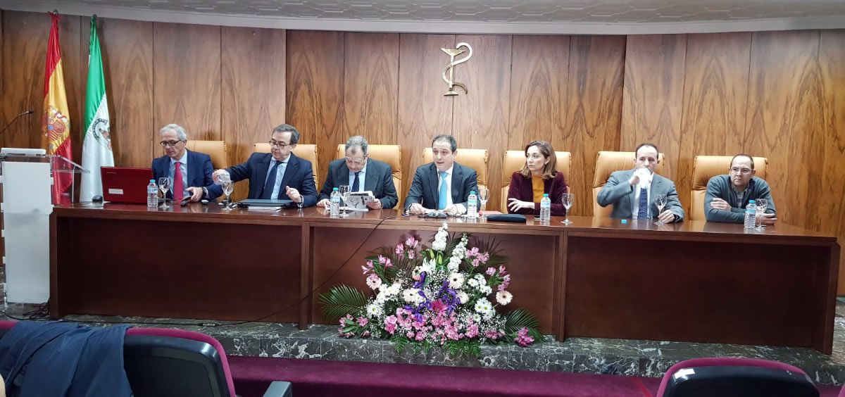 El Colegio Oficial de Farmacéuticos de Jaén ha celebrado su asamblea ordinaria general con la participación de más de medio centenar de colegiados