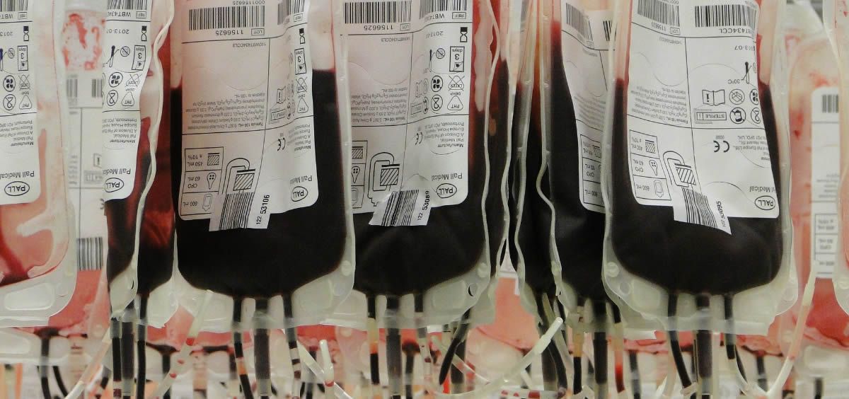 Las necesidades de sangre apenas bajan durante los días festivos, no solo por las intervenciones de urgencia, sino por los enfermos que siguen necesitando transfusiones