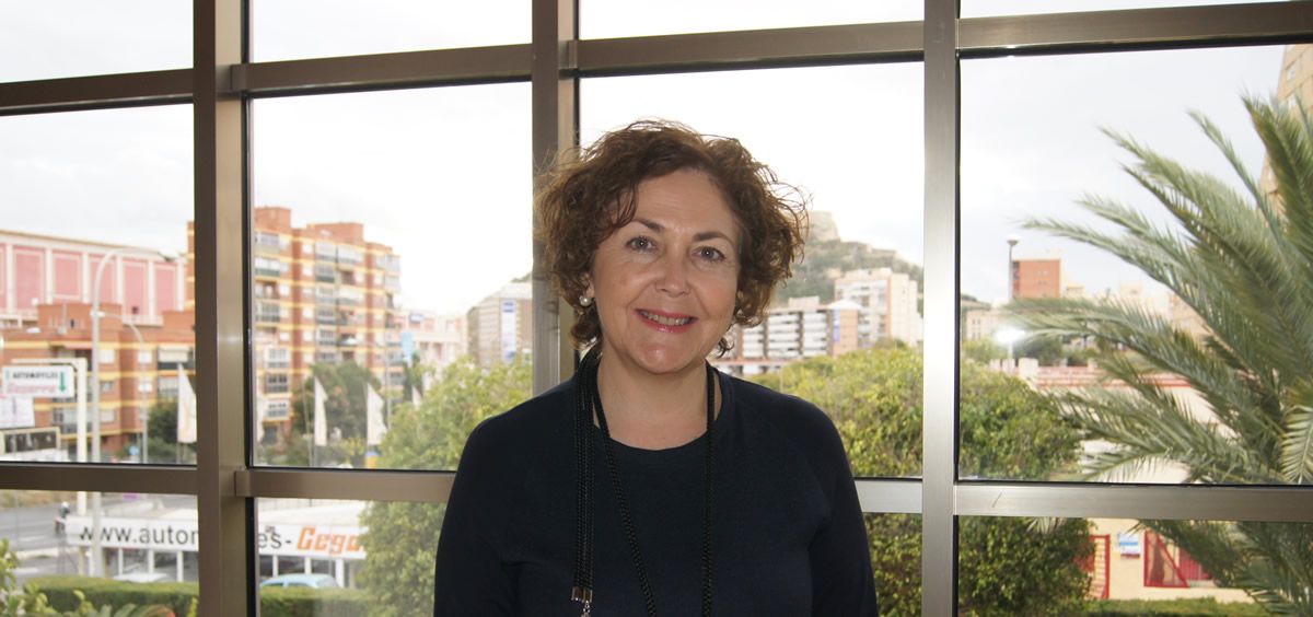 Doctora Moya, presidenta del Colegio de Médicos de Alicante