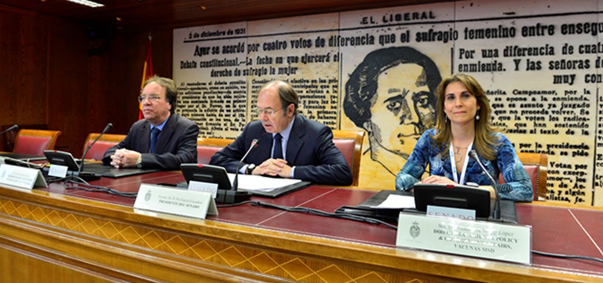 Expertos debaten en el Senado sobre la situación actual y las perspectivas de futuro de las vacunas en España