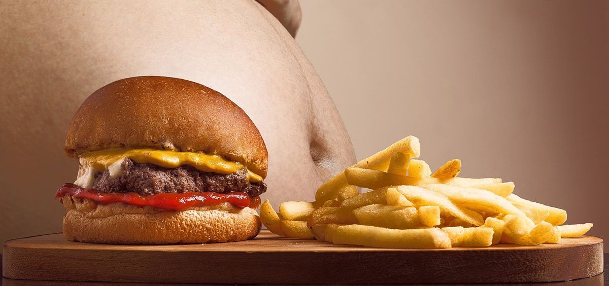 Los especialistas recomiendan que el consumo de grasas saturadas no supere el 10% de las calorías diarias