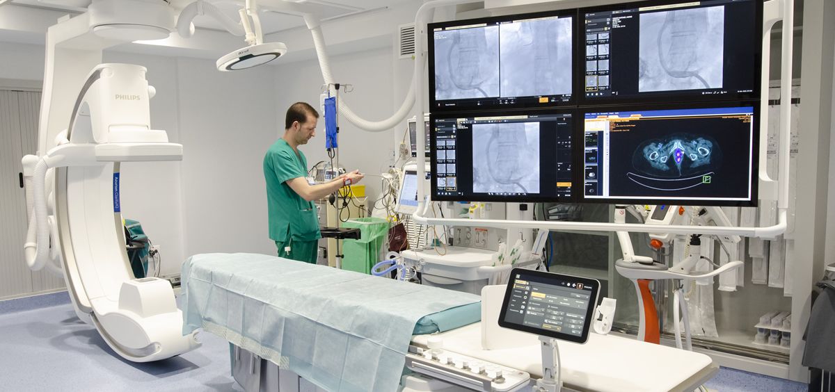 El Marañón implanta por primera vez tecnología híbrida en Radiología Intervencionista
