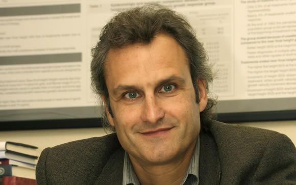 Dimisión en el equipo de Comín: Antoni Gilabert deja la gerencia de Farmacia del CatSalut