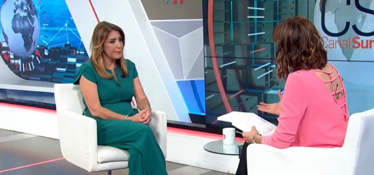 La presidenta de Andalucía, Susana Díaz, durante su entrevista en Canal Sur