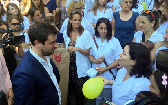 Comín se compromete a mejorar el Josep Trueta de Girona tras las protestas de los profesionales