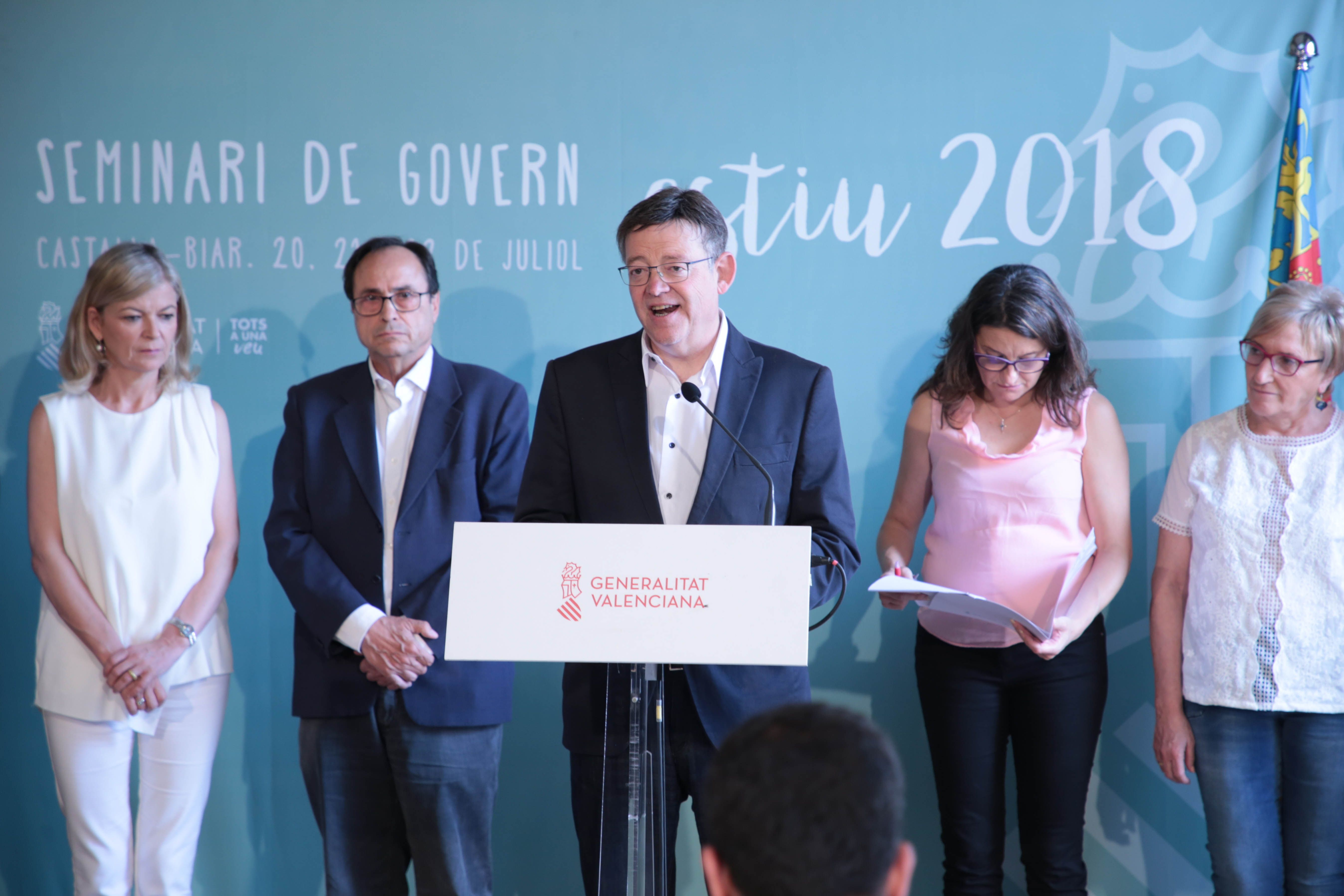 Ximo Puig durante la presentación de las medidas prevista para el próximo semestre