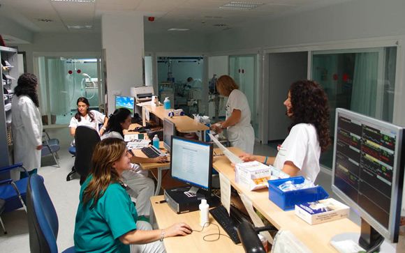 Un protocolo interno insta a “no citar a los pacientes, salvo que reclamen” en Andalucía