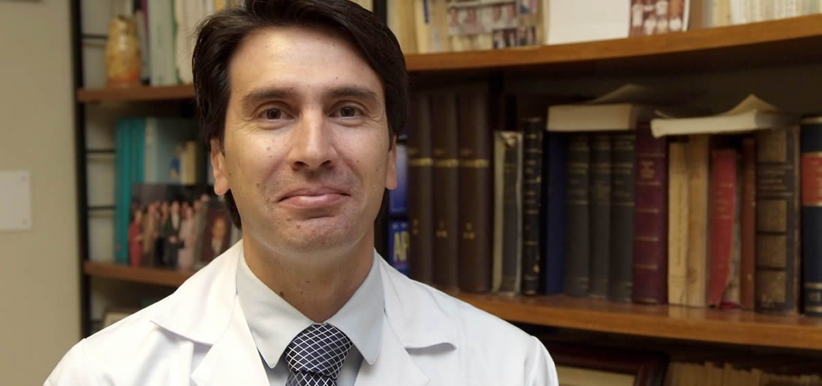 Francisco Chana es Doctor en Medicina “Cum Laude” por la Universidad Complutense de Madrid
