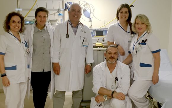 Profesionales del Servicio de Urgencias, la doctora Miró, segunda por la izquierda.