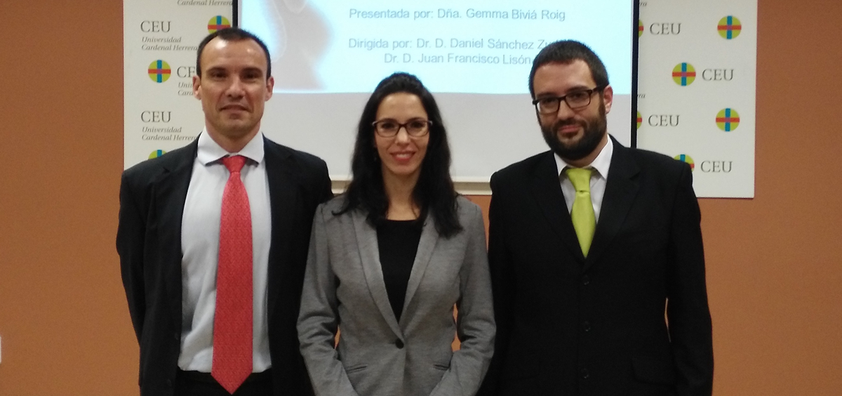Los investigadores Juan Francisco Lisón (CEU UCH), Gemma Biviá (CEU UCH) y Daniel Zuriaga (UV), autores del estudio sobre biomecánica de la región lumbar de las mujeres embarazadas.