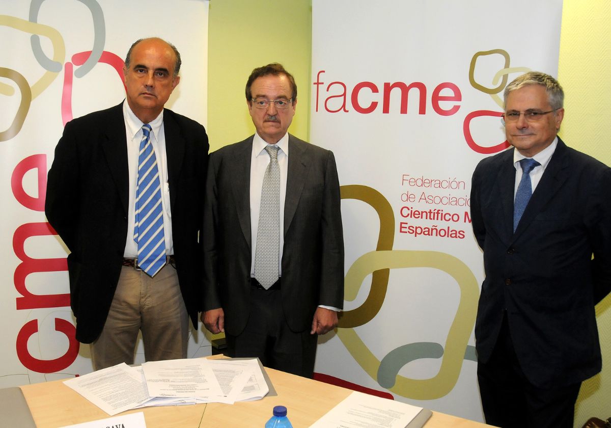 Antonio Zapatero, vicepresidente de Facme junto a Carlos Macaya y Fernando Carballo, ex presidente y presidente de Facme