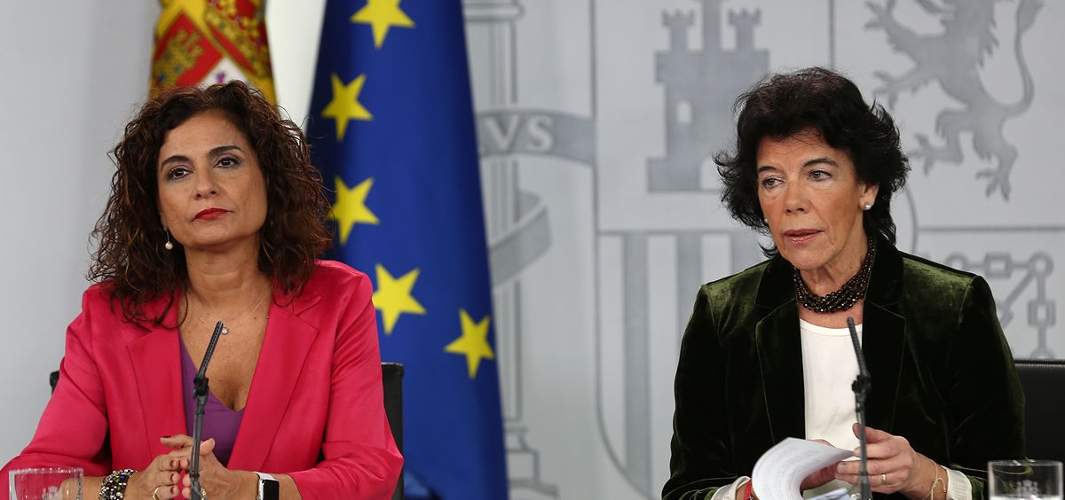 María Jesús Montero e Isabel Celaá tras el Consejo de Ministros donde se ha anunciado la aprobación del Real Decreto de prescripción enfermera.