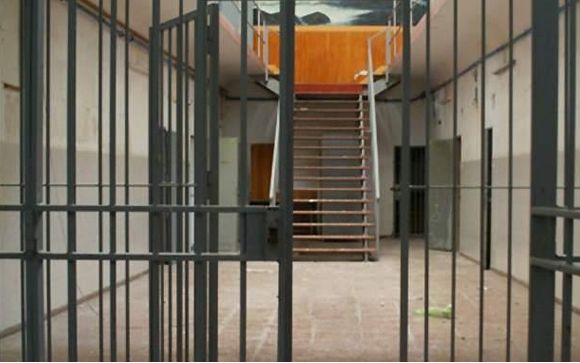 El Gobierno sigue sin avanzar en la transferencia de la sanidad penitenciaria a las autonomías

