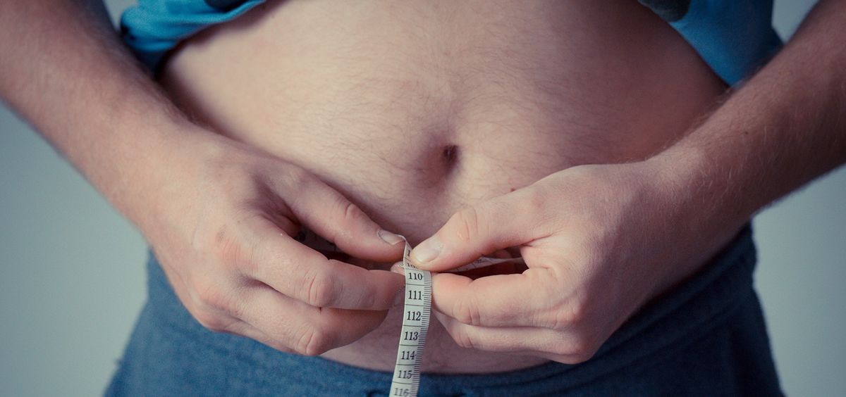 El doctor José Manuel Fernández García señala que "un alto porcentaje de personas podrían evitar el sobrepeso y la obesidad si adoptasen un estilo de vida saludable"