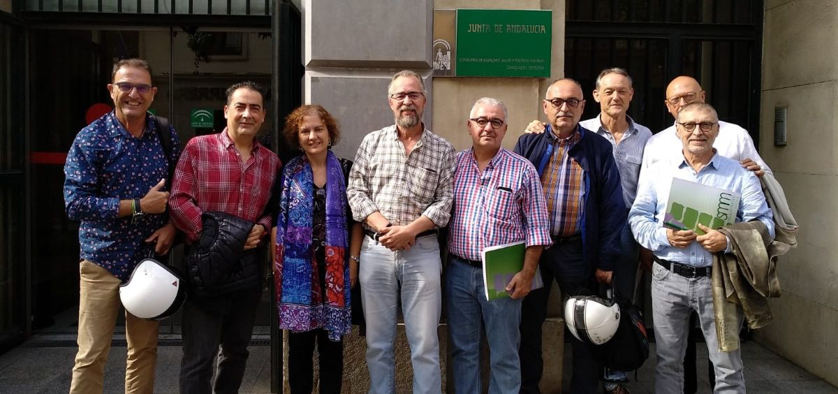 Representantes del Sindicato Médico de Málaga y Basta Ya antes de su reunión con la Consejería de Sanidad
