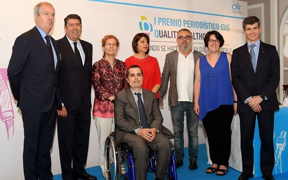 La Junta Directiva de la Fundación IDIS, junto a los premiados y miembros del jurado del I Premio Periodístico IDIS Quality Healthcare