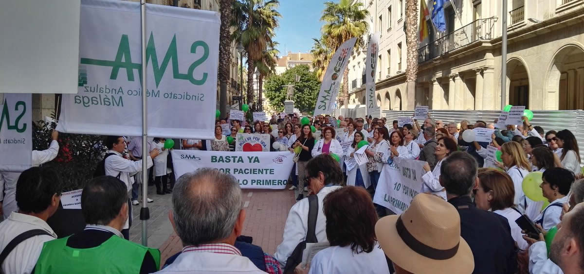 Una de las protestas de sanitarios del Servicio Andaluz de Salud (SAS) convocada por el SMA en Huelva.