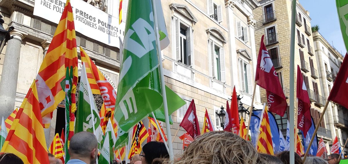 Reciente concentración de Satse y otros sindicatos ante la Generalitat / Foto: Satse Catalunya.
