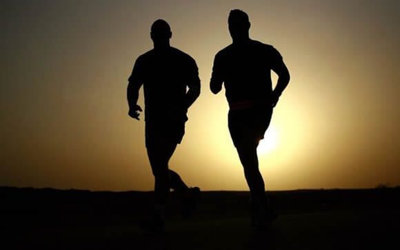 ¿Es beneficioso para la salud practicar mucho deporte físico?