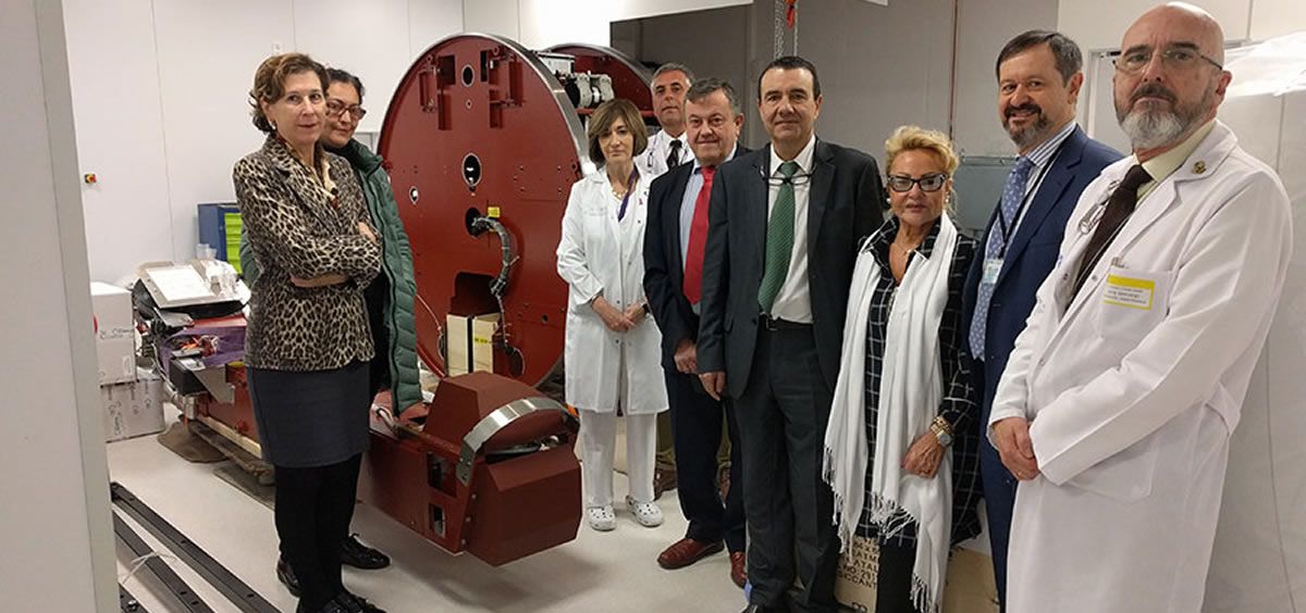 Salud comienza la instalación del segundo acelerador donado por la Fundación Amancio Ortega