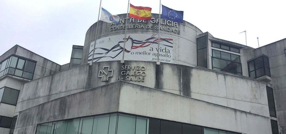 Responsables del Sergas comparecen en la comisión parlamentaria que analiza los efectos de los recortes en la sanidad gallega.