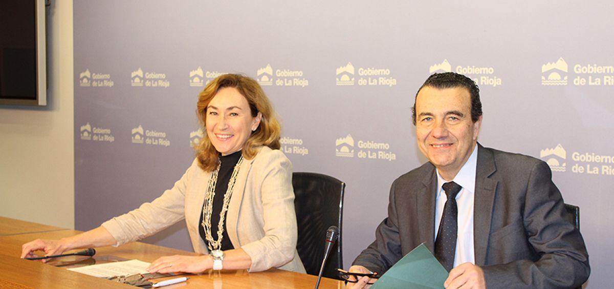 La consejera de salud, María Martín y el director gerente de la Fundación Rioja Salud, Javier Aparicio