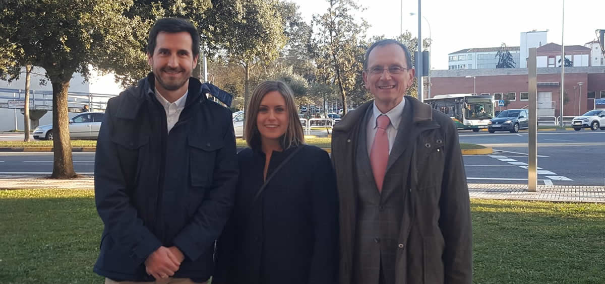 Investigadores del Ciberesp, Ramón San Miguel, Regina Juanbeltz y Jesús Castilla.