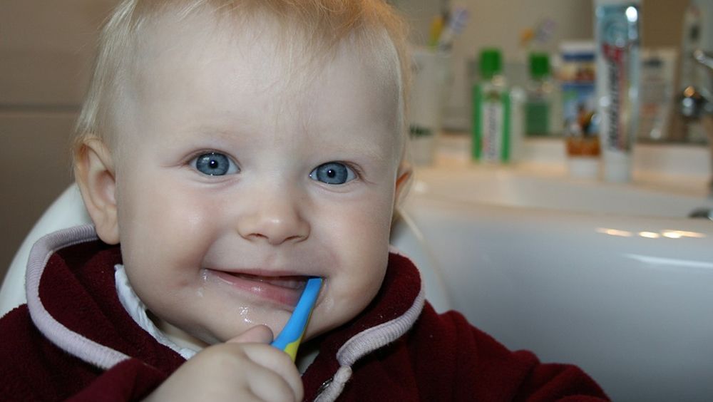 Los niños empiezan a cepillarse los dientes demasiado tarde