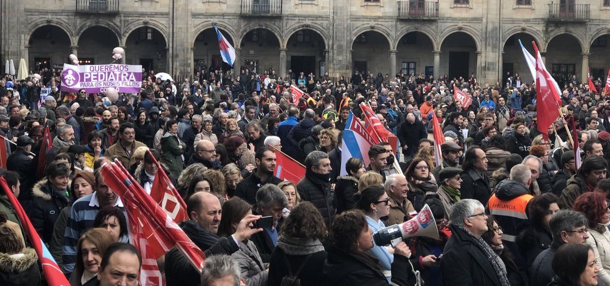 Instantánea de la manifestación del pasado domingo en defensa de la sanidad pública celebrada en Santiago de Compostela.