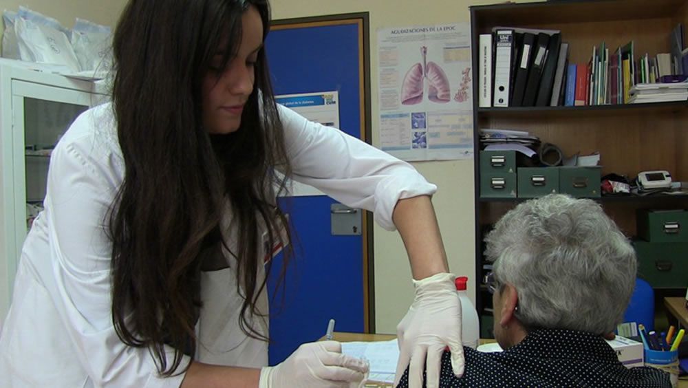 La Gran Cruz de la Orden Civil de Sanidad es para "los 325.000 enfermeras y enfermeros de España"