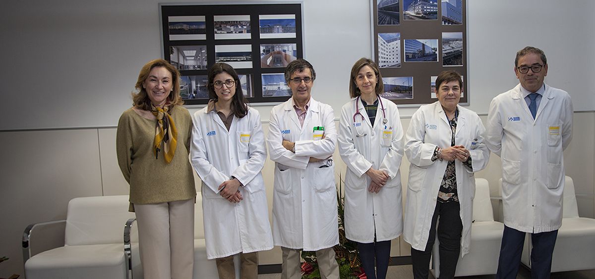 María Martín, consejera de Salud de La Rioja, junto a los profesionales que han participado en el encuentro de la nueva consulta
