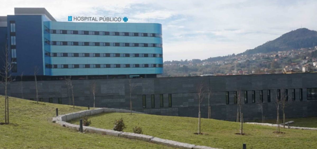 Una simulación del nuevo rótulo de "hospital público" en el Álvaro Cunqueiro de Vigo, incluida en los pliegos del contrato.