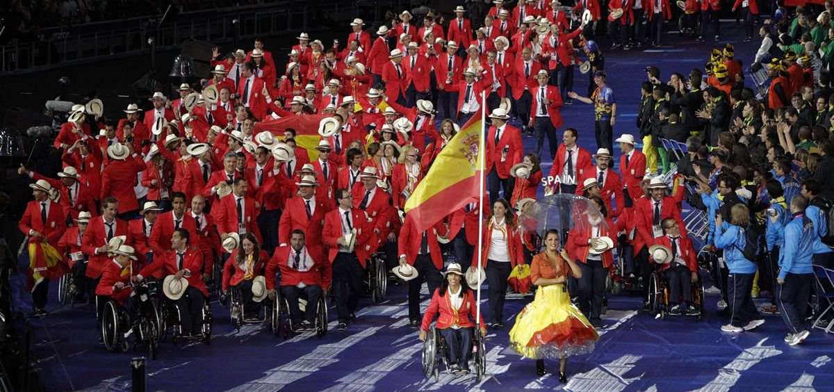 Desfile de inaguración de los Juegos Paralímpicos de Londres 2012, con la nadadora Teresa Perales como abanderada | Foto: Comité Paralímpico Español