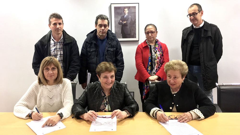 Los representantes de la Consejería de Sanidad de Cantabria y los sindicatos firman el acuerdo