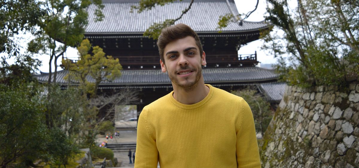 El número 1 del MIR, José Manuel Busto Leis, en su viaje a Japón después de presentarse al examen celebrado el pasado 2 de febrero.